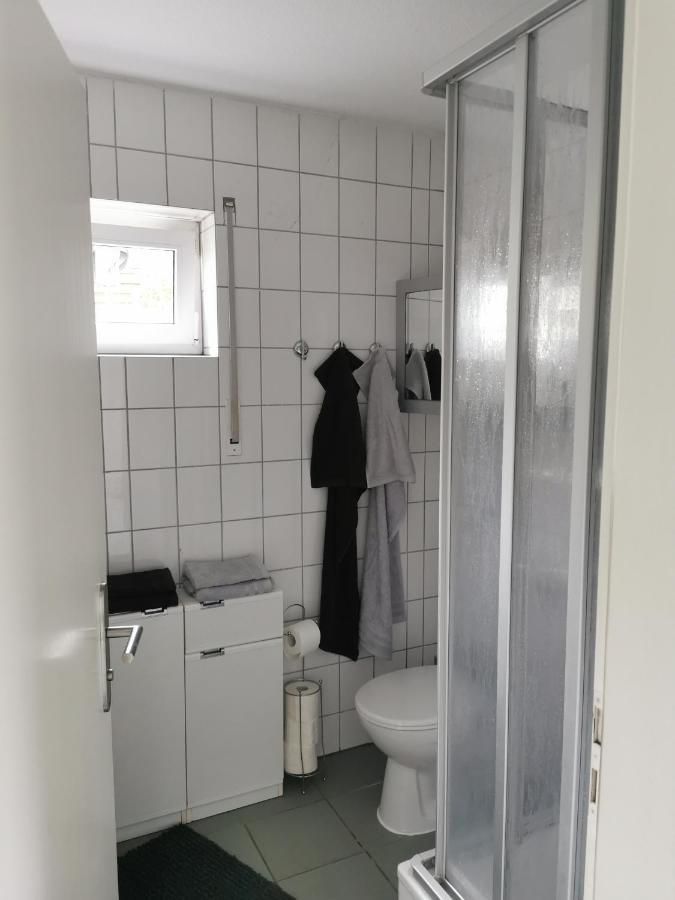 Souterrain-Wohnung Mit Kostenlosem Stellplatz Leipzig Eksteriør billede